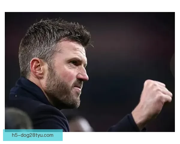 内维尔称卡里克让曼联实力倍增